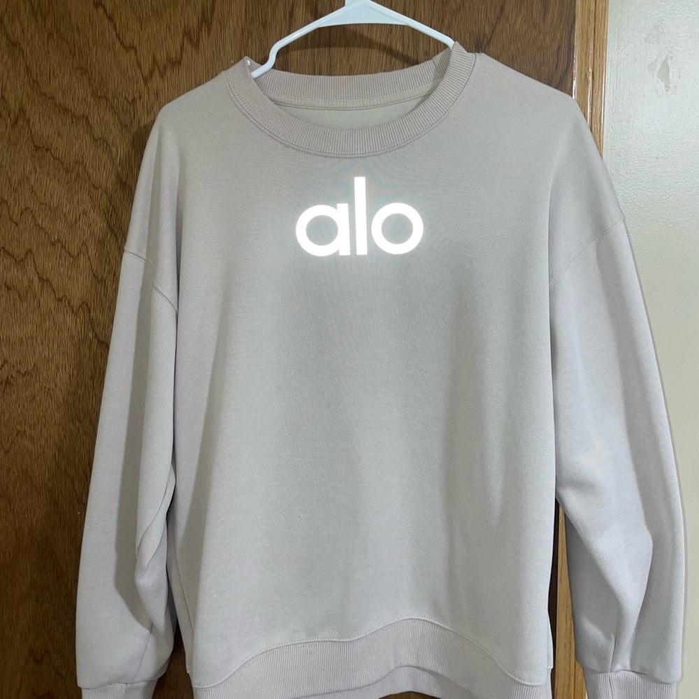 ALO Yoga Cream Sweater